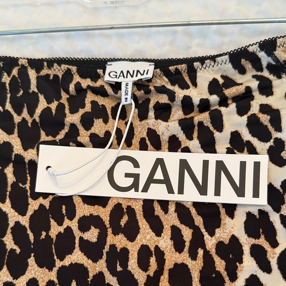 Ganni Leopard Print Straight Skirt - Picture 2 of 11
